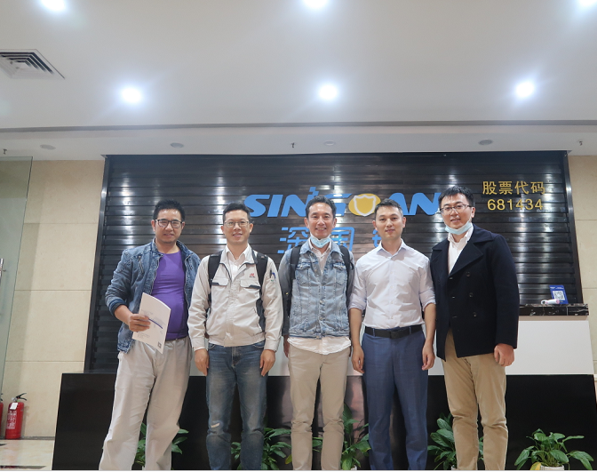 深國(guó)安客戶合照