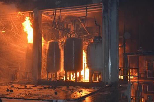 反應(yīng)釜?dú)怏w爆炸事故 反應(yīng)釜?dú)怏w爆炸事故