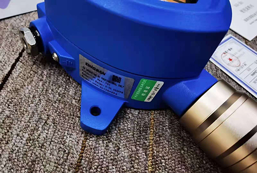 固定防爆型單推三檢測(cè)儀