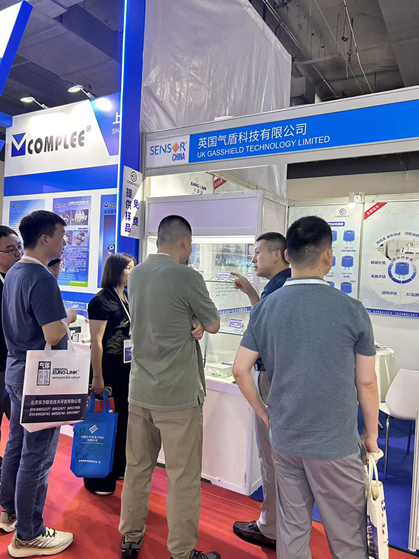 英國氣盾可燃?xì)怏w傳感器展位