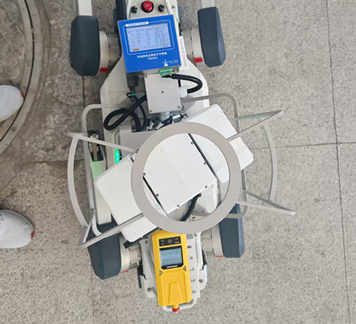 半導(dǎo)體巡檢機(jī)器狗集成五合一氣體檢測儀應(yīng)用