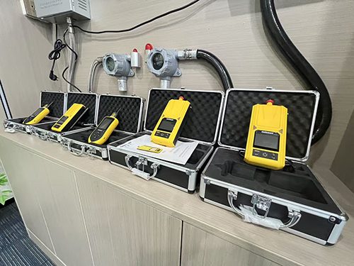 便攜四合一氣體檢測(cè)儀泵吸式